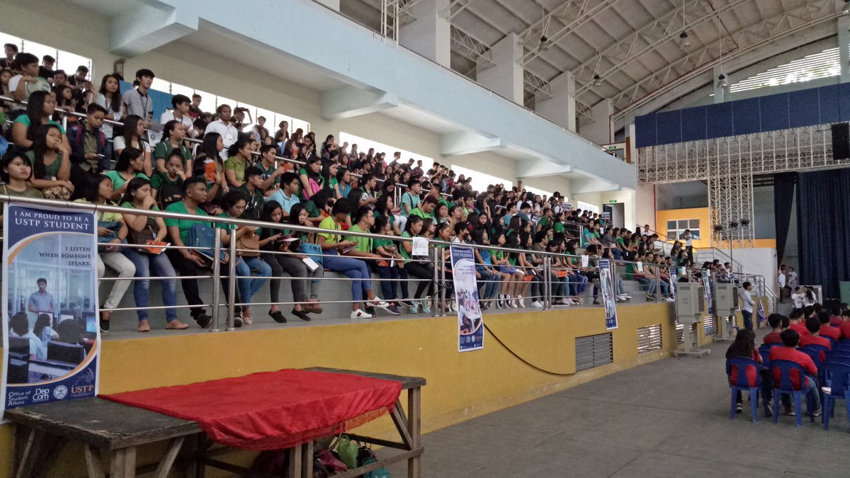 PaftPsi's tweet photo. The University of Science and Technology of Southern Philippines Welcome the Frosh with a WOW 🎉🎉 performance by USTP talents 😂😵😱

#wow2k18
#CSM2k18
#PaftPsiYAHAN https://t.co/YDXPN9sWK5