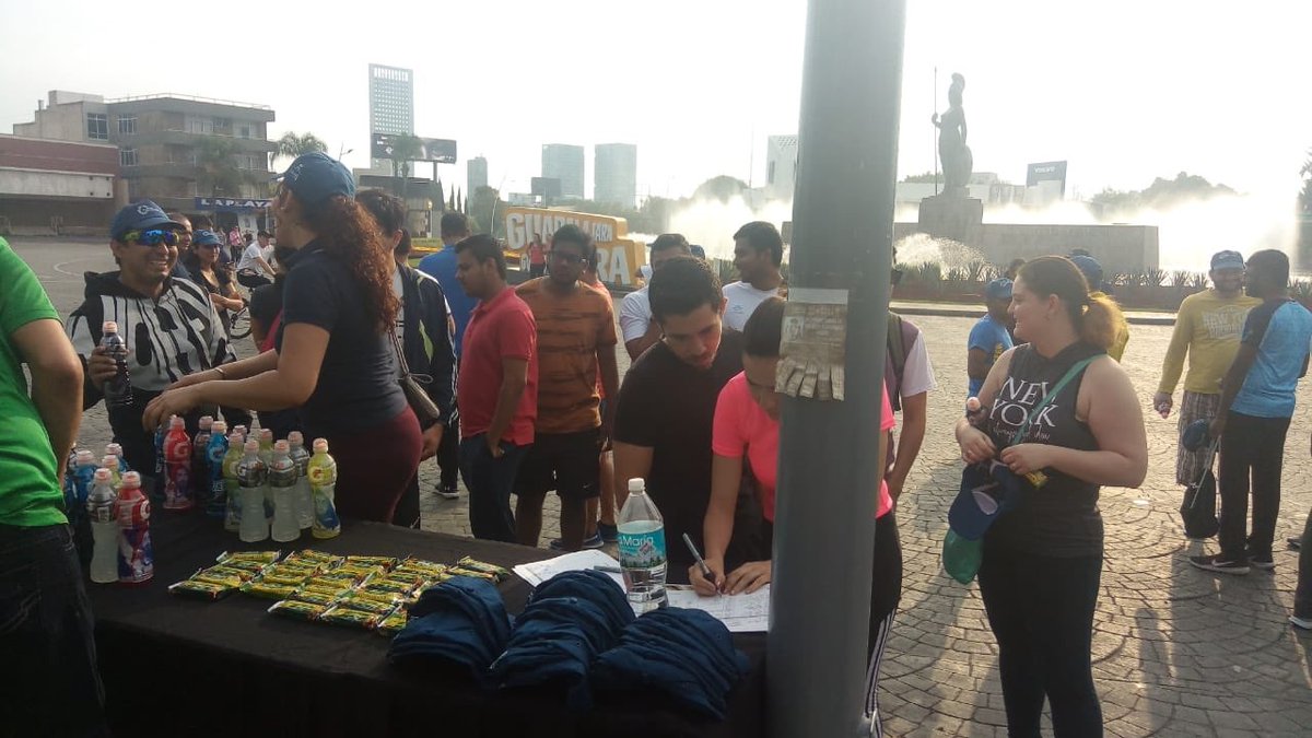 NidhiRinwa's tweet photo. #GlobalRunningDay @People_TCS 
When you all get together to enjoy this special Day. #tcsmexico https://t.co/CbzVrCWRWB