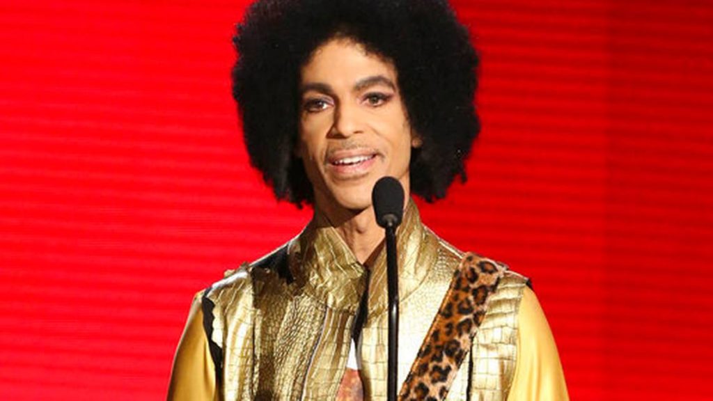 VengeanceMag's tweet image. Minnesota school gets music classroom in Prince's honor vengeancemag.com/index.php/2018…