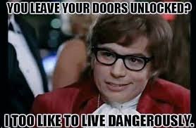 It's that time again... 9 pm... time to: 
✔ take your valuables out of your 🚗
✔ lock your doors
✔ garage door locked 
Have a great night!!
#9PMRoutine #LockItUpAbbotsford