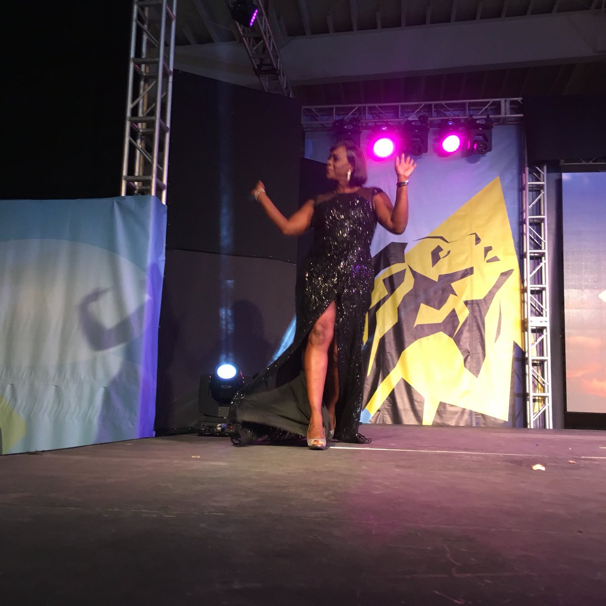 PWMPerform's tweet image. The Hon. Juliet Holness, MP stepping on the fashion scene.

#PWM2018 #DareToCare