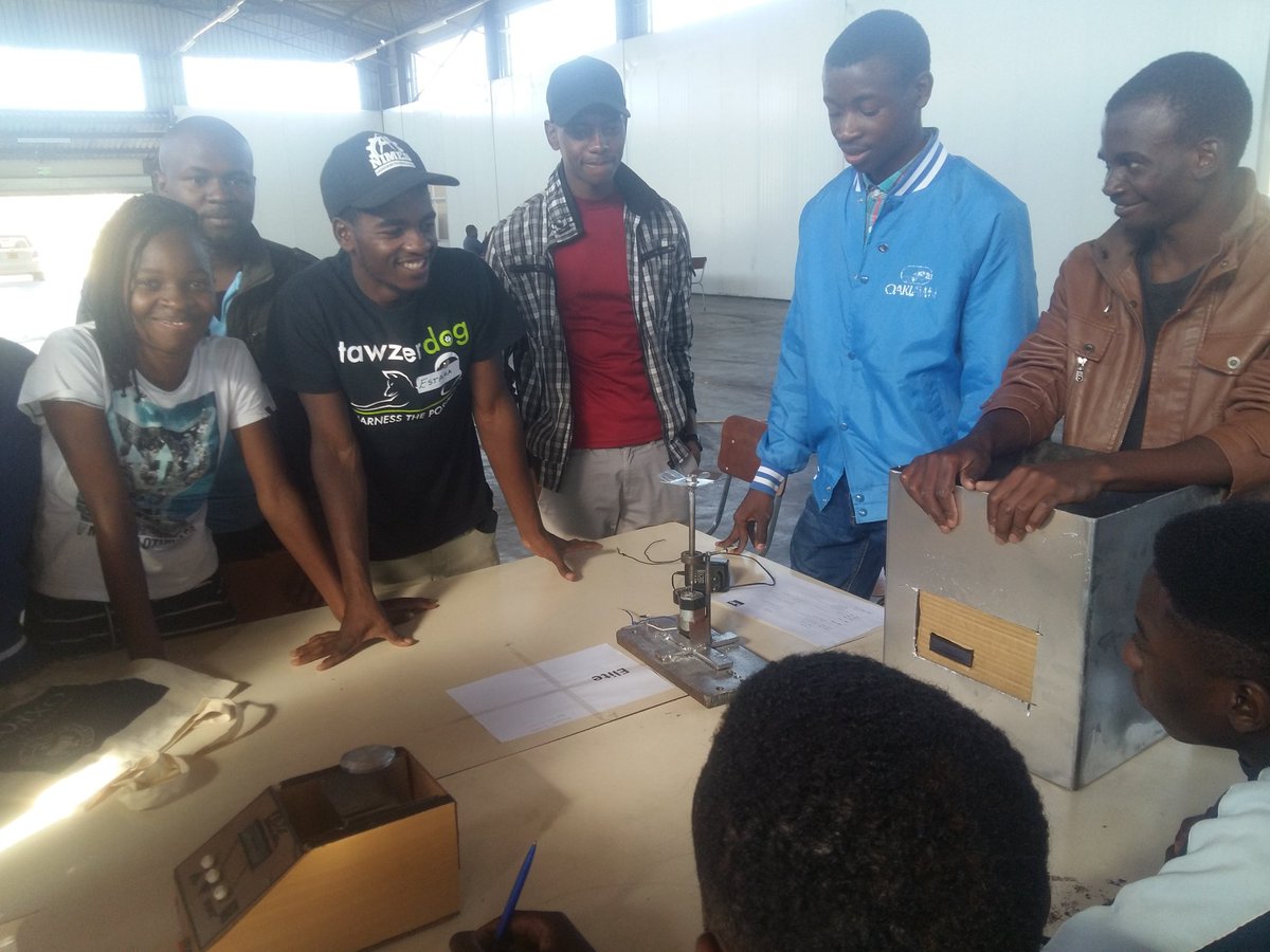 rosenthalshons's tweet photo. Some of the projects on display at the #LabHackZim. Behind each and every prototype was an interesting story of how they got the components. Goes to show that if given the chance, these kids have the ability to build anything! @labhackathon https://t.co/aaKftrafc3