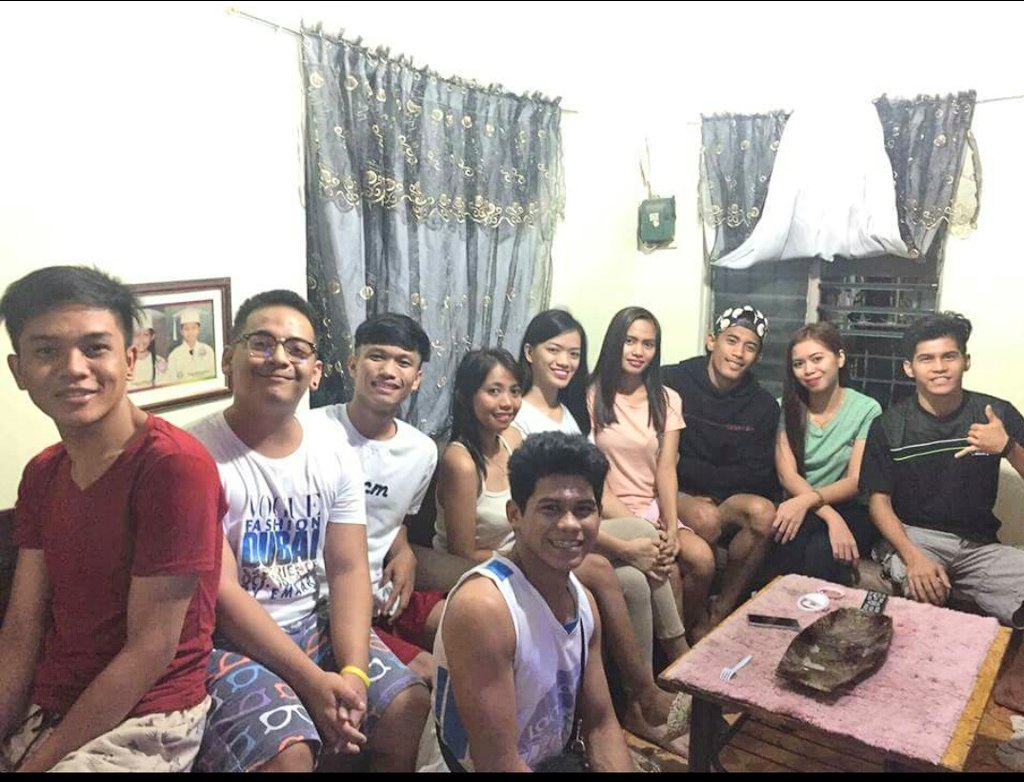 r3nni3l's tweet photo. Last night.
Biglaan e haha pero sulit ππ€πΏ Congrats ulit sa atin mga bes π
Advance sa iba π makakahabol din kayo π tiwala lang . Sa susunod ulit πππ
#batch2k18
#Sulit
#melonians
#memories https://t.co/wfUEARO4Ts