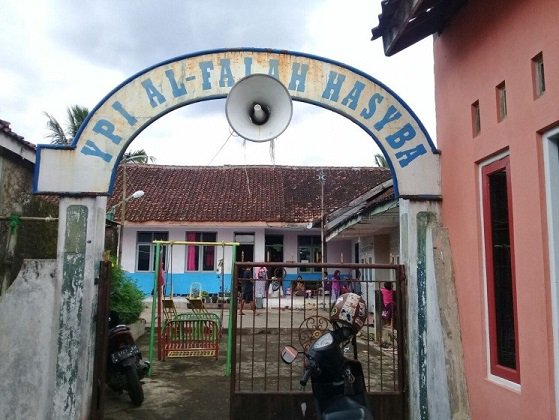 Mari simak liputan dari relawan kami mengenai penerapan kurikulum pendidikan di salah satu PAUD di Kota Tasikmalaya. #sharecare #enlightenment
ibufoundation.or.id/index.php/2018…