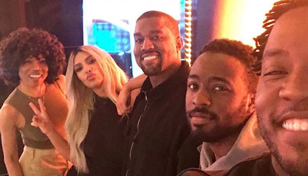 VengeanceMag's tweet image. Kanye West Smiled Throughout His Whole 'Celebrity Family Feud' Appearance -- Watch! vengeancemag.com/index.php/2018…