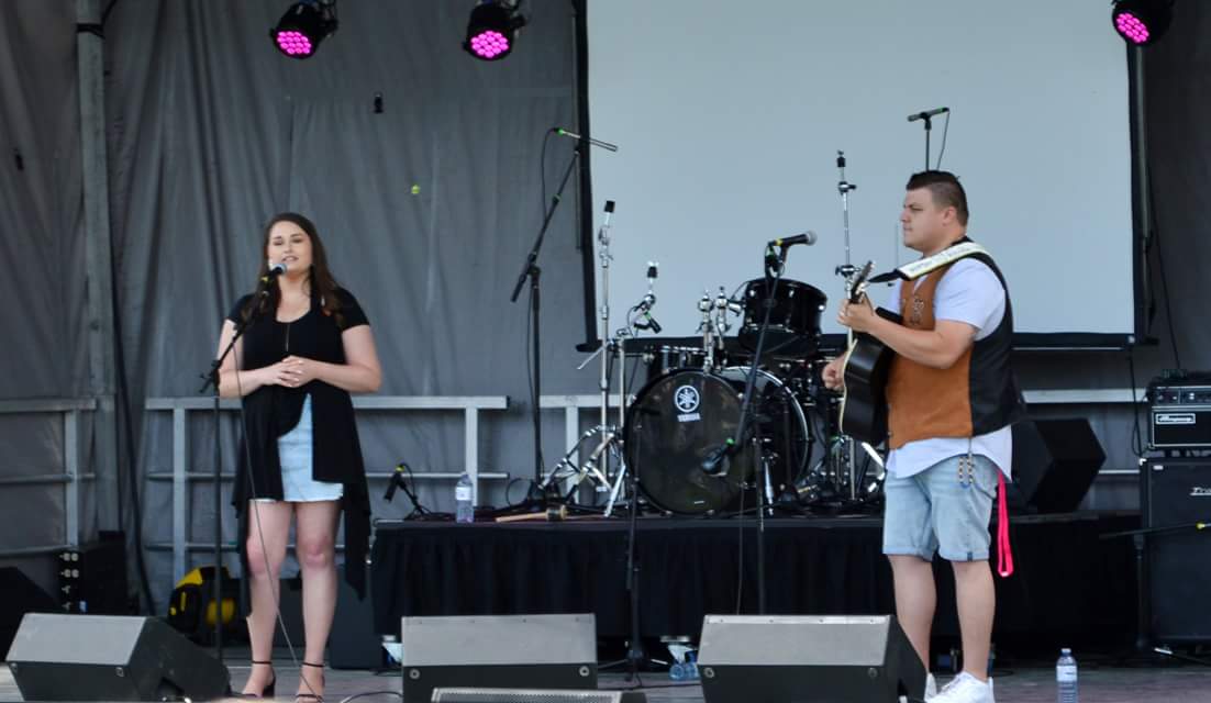 niishzhoowe's tweet photo. @westfestinfo was an amazing opportunity. Miigwetch, Hiy Hiy again for having us share with you. 📸 @shaunootz &amp; @EarthToAndre 
#westfest15
#niishzhoowe https://t.co/90mFvxCngs
