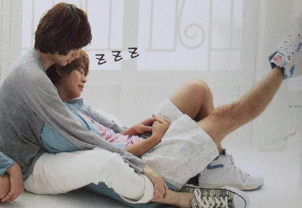 伊野尾のカワイイ腹が立つ動画 なに伊野尾くんは人が寝てる時にイタズラ いや 襲うのが趣味なの 寝込みを襲うとか なにをするのか知らないけど 自主規制 なんてヤツだカワイイ腹が立つな 伊野尾慧 伊野尾がカワイイ腹が立つ いのあり いのやま