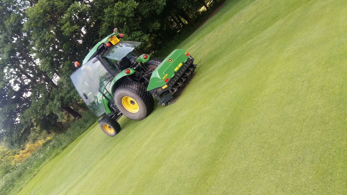 Stumorpethgre's tweet photo. After a late one last night we are back at it just a few hours later. It's imperitive we airate the greens so doing them late at night and early morning means less disruption to golf #arecore #penciltine #JohnDeere #morpethgolfclub #morpethgreensteam https://t.co/133tHXcBlr