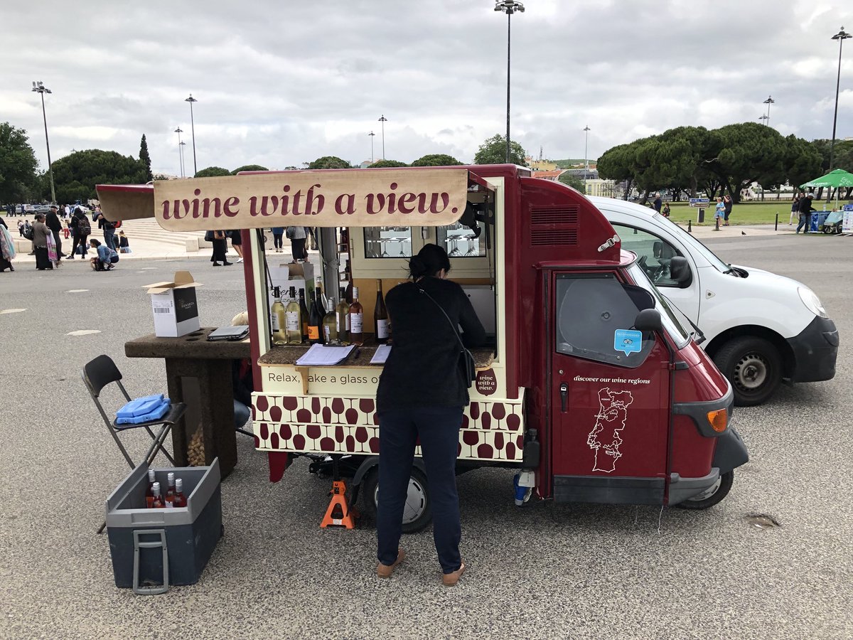 RoadtripC's tweet image. Now that’s  an entrepreneurial idea if any ! #travel #wine