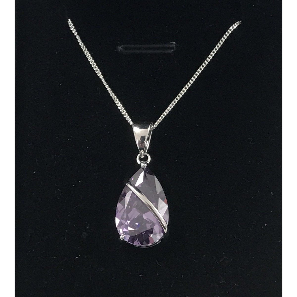 rootstoconnect's tweet image. Crossed Tanzanite Peardrop Necklace
Colour: Tanzanite
18mm in size
Rhodium Plated
Nickel Free / Hypo Allergenic
ow.ly/NVhg30kqYgQ
#pendent #tazanite #jewellery #jewel #gifts #presents #jewell #ladys #necklace #sterlingsilver #stunning #stylish #simple