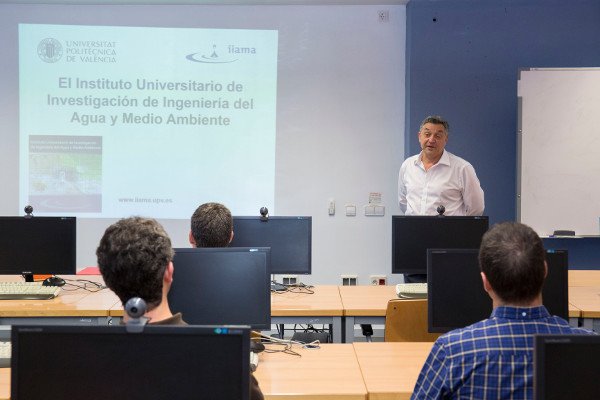 Ya tenéis en nuestra web las presentaciones de  #FernandoMartinez (@iiama_upv) en el seminario que organizamos la semana pasada. 
Descárgalas en: goo.gl/7vHvee
#SeminariosCatedraFacsaUJI @UJI_noticias  @Facsa_es @UJI_noticies
