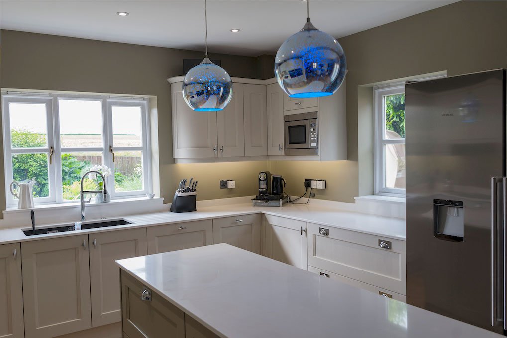 Beautiful project in <a href="/CaesarstoneUK/">Caesarstone UK</a> Snow. Neutral colours are used perfectly around this kitchen to give a timeless elegance. For your own dream worktops, give us a call on 01604 756 465 or visit algarvegranite.co.uk.
#dreamkitchen #interiordesign #kitchengoals #caesarstone
