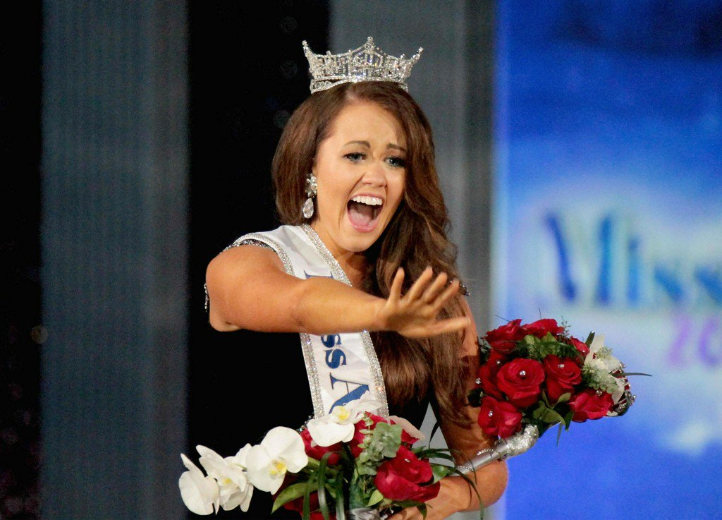 Miss America's Overdue Makeover Is a Win for Our Daughters bit.ly/2JyEe1P