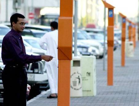 UAENews's tweet photo. Free parking in Dubai for Eid Al Fitr https://t.co/SY1N42aRdT https://t.co/IM0XwTNsSb