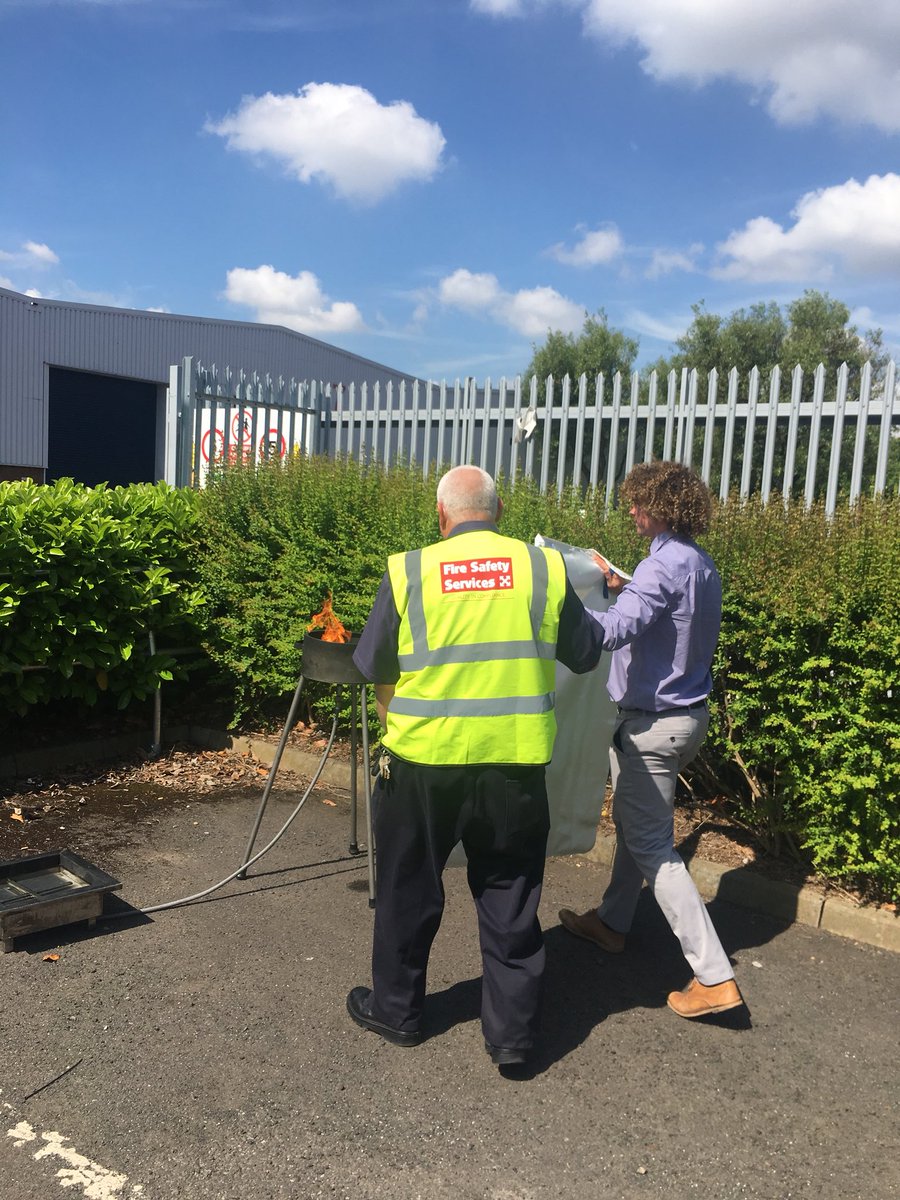 RWillisTrad's tweet photo. Very informative fire marshal training course this morning at our Oldbury Depot @TRAD_Scaff @JMoorhouse_Trad #daretobedifferent #fireawareness https://t.co/kV5J6SuHa2