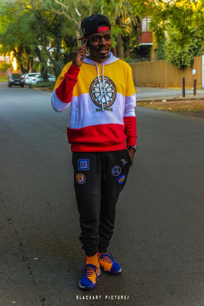 AllyHustler's tweet photo. King of Limpopo Gqom Mr On Point shout out to every hardworking South African keep pushing to make our country a better place for everyone to live in #Magwinya feed a child bro https://t.co/WEqfk6GkMZ