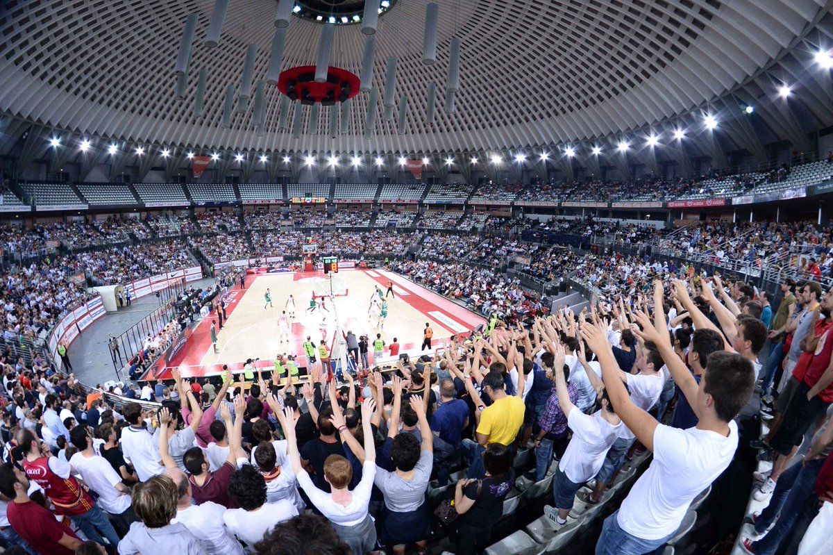 La Virtus torna ad abbracciare il #Palaeur: vi racconto il cancello L!
buff.ly/2sKHmkK
<a href="/VirtusRoma/">Virtus Roma</a> <a href="/giancamiglio/">Giancarlo Migliola</a> <a href="/LNPSOCIAL/">Lega Nazionale Pall</a> #VirtusRoma