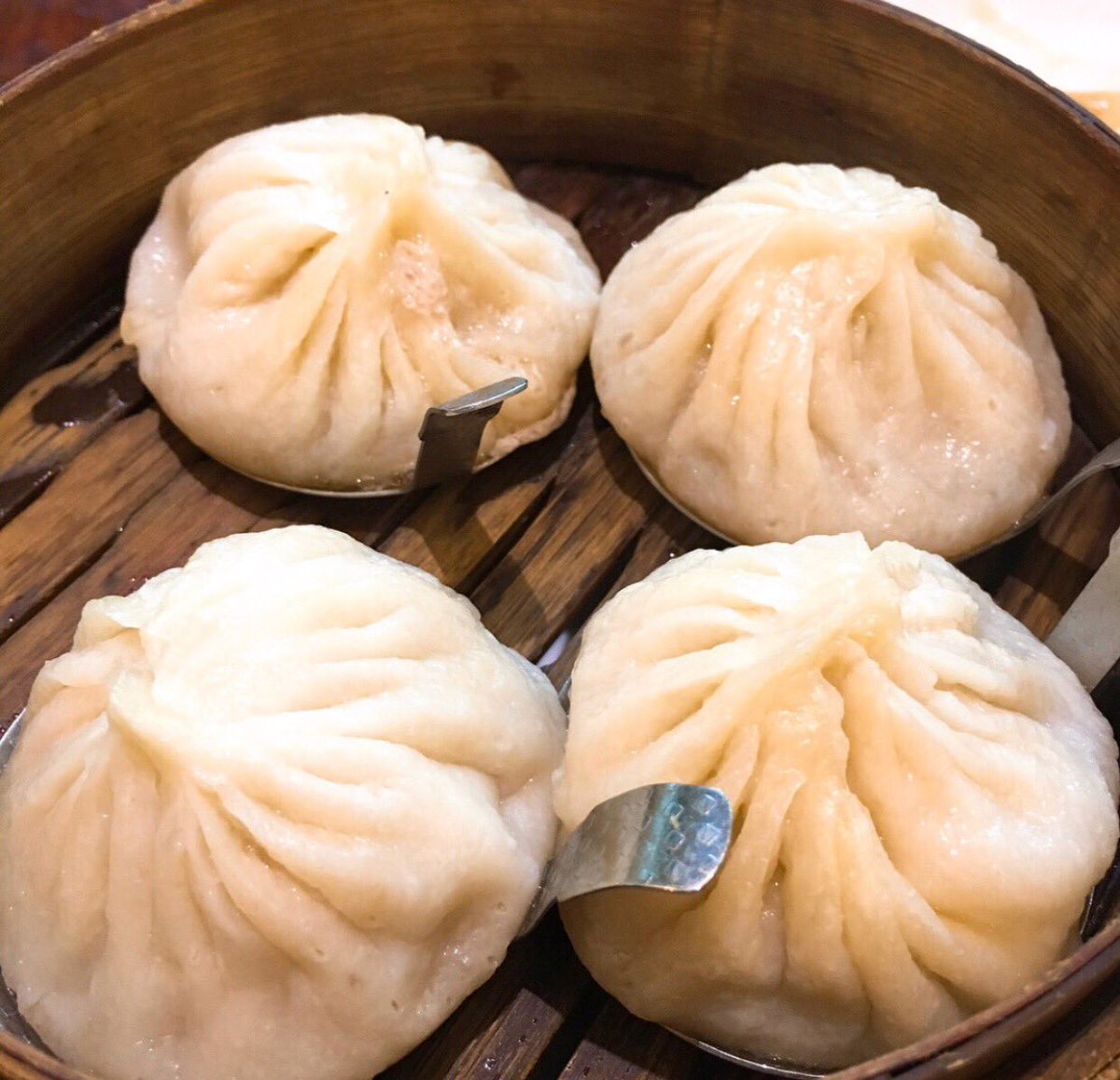 🌟美味しそうな肉まん🌟

今日は買い物してました💖
色々買えたのでまた載せますね₍₍ ( ๑॔˃̶◡ ˂̶๑॓)◞♡
買い物中にめっちゃ良い匂いが💖
そそられて肉まん買っちゃった♡
ずるーい😢

今日も日給5万超えた♡♡♡
買い物中にお金が勝手に増えてるなんて♡