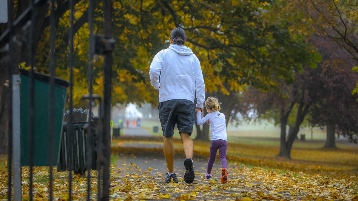 parkrunUK's tweet photo. 🚨 HAVE YOU TRIED JUNIOR PARKRUN?

Over 200 free 2k events every Sunday for 4-14 year olds. Yesterday, more than 16,000 girls &amp; boys took part ❤️

You can walk, jog, hop, skip, run or volunteer!  🙌

Find your @juniorparkrunUK
👉🏿https://t.co/dM4ujDS7VR

🌳 #loveparkrun https://t.co/BiLEbSssOm
