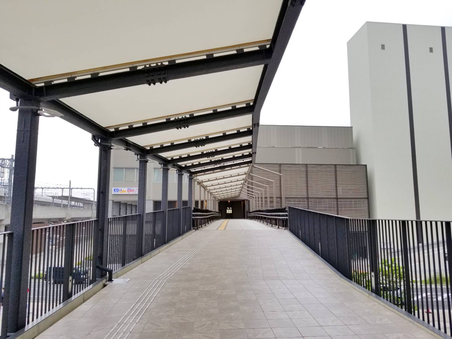 アースシネマズ姫路 Twitter Da テラッソ姫路 ホテルモントレ姫路間のブリッジ 本日開通 Jr姫路駅から傘をささずにテラッソまでお越しいただけます これで雨の日も安心