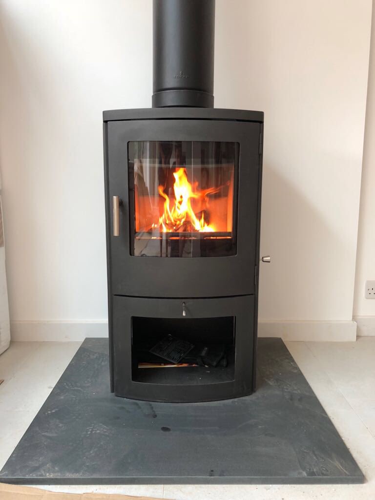 Mystoveshop's tweet photo. An excellent Chesney’s Milan 6 stove being installed in a new extension..Ready for colder weather!!🔥 https://t.co/tdn4CEQ9Qk