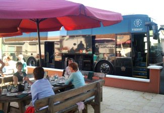 UltiemeBeleving's tweet photo. #partybus #limousine #vipbus wat een fantastisch weekend. Het was fantastisch weer om te mogen rijden. rondritje door #amsterdam, #vrijgezellenfeest in #rotterdam. Een onvergetelijke beleving. https://t.co/3idEZ2j2Md https://t.co/fxAoLGuoUx