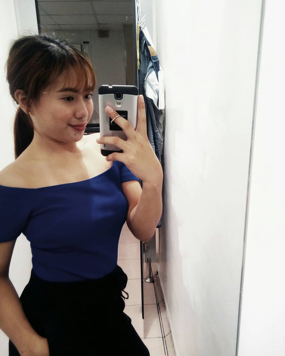 yanesaaa's tweet image. Fav selfie spot #MirrorMirror🍃 #notsolateupload