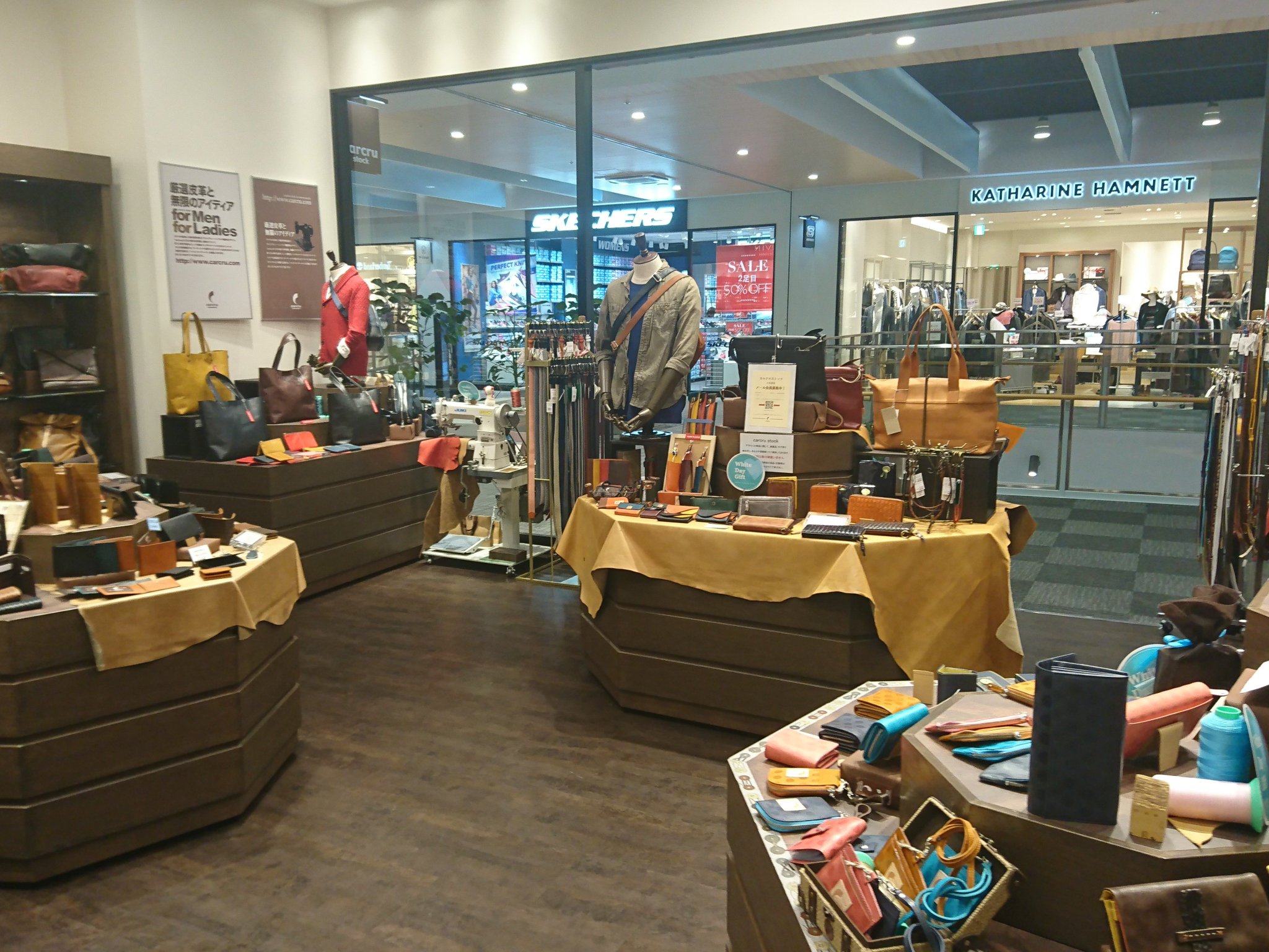 カルクルomotesando公式ツイッター カルクル店舗紹介です 富山県西部小矢部市の三井アウトレット パーク北陸小矢部にカルクル小矢部店があります 北には海の幸豊かな富山湾 南には自然豊かな砺波平野 そして満開の桜が待ち遠しい間野山の桜ヶ池があります