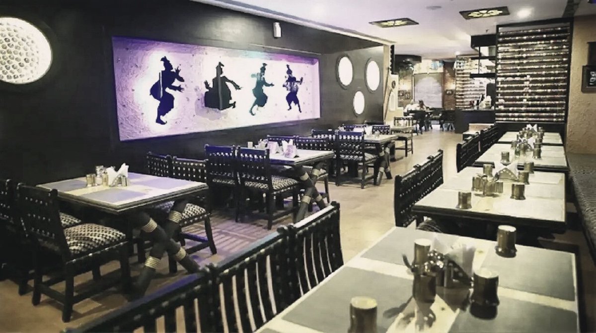 truelocalz's tweet photo. 🍲 #Enjoy the #monday #brunch with #your #friends at Pind balluchi ,fits in your #pocket & write reviews @ https://t.co/1y6oR6AW1G
#TrueLocalz #restaurants #foodie #yummymummy #lovely_day #summer18 #brunchwithfriends #delish😋 #happymoments❤ #foodlovers 🍛 https://t.co/T4q4jUzMII