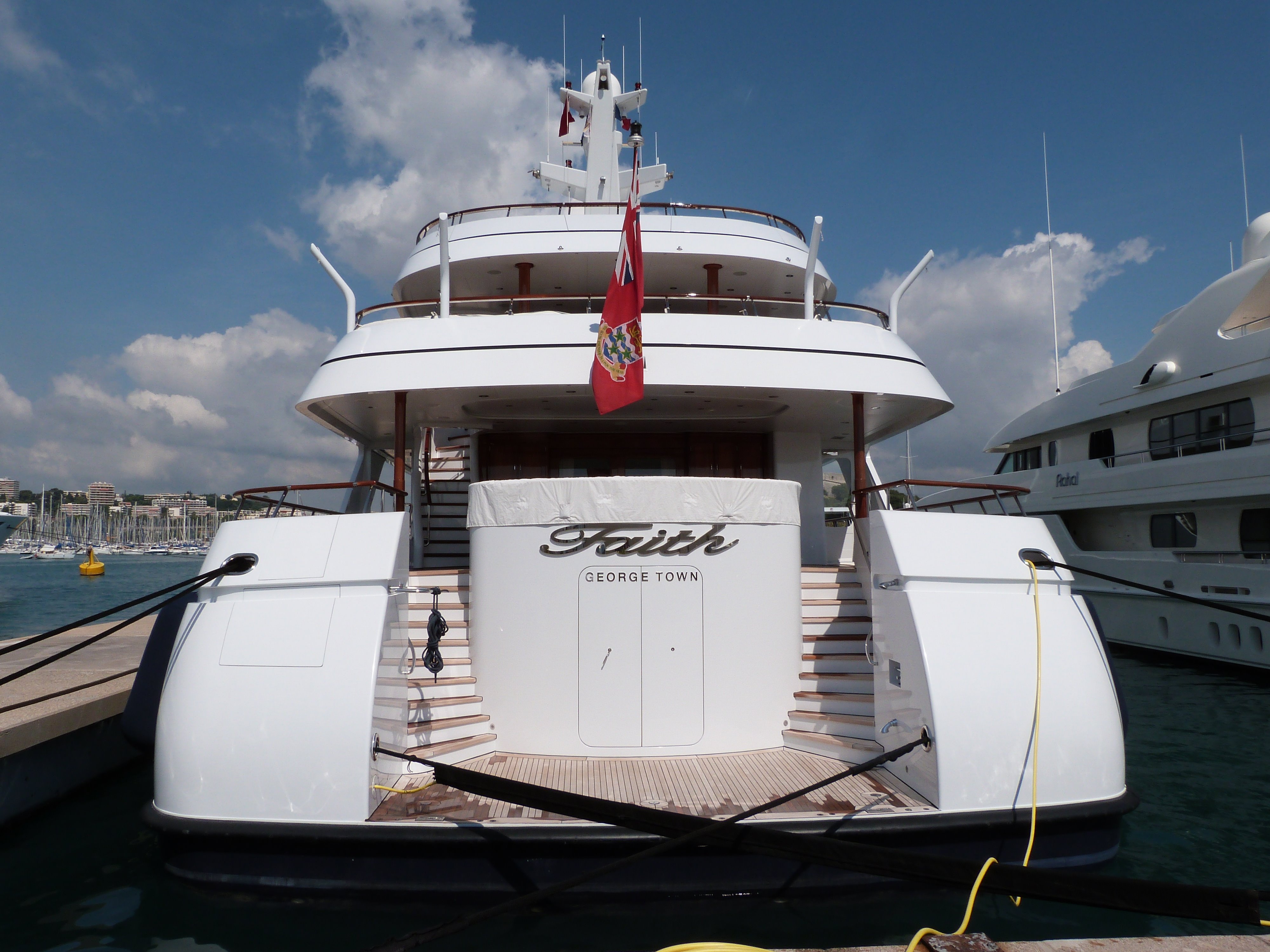 Flag tommy best sale hilfiger yacht