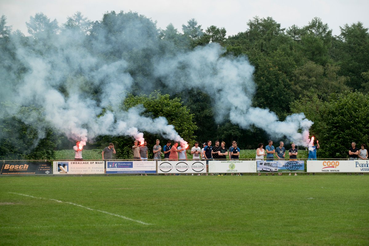 #fotos van het nacompetitieduel tussen <a href="/VVVessem/">VV Vessem⚽️⚽️</a> en <a href="/Rksvschijndel/">RKSV Schijndel</a> (2-6):
trompettercup.com/2018/06/11/fot…
<a href="/Trompettercup/">Trompettercup</a>