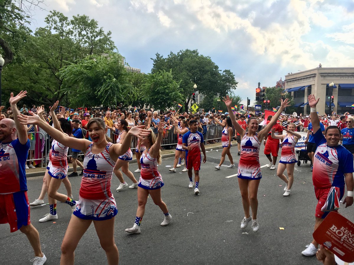 Thanks <a href="/KentBoeseDC/">Kent Boese</a> for handing out fans to the people right in front of me. It’s in all of my photos #PrideDC #LGBT #LoveisLove