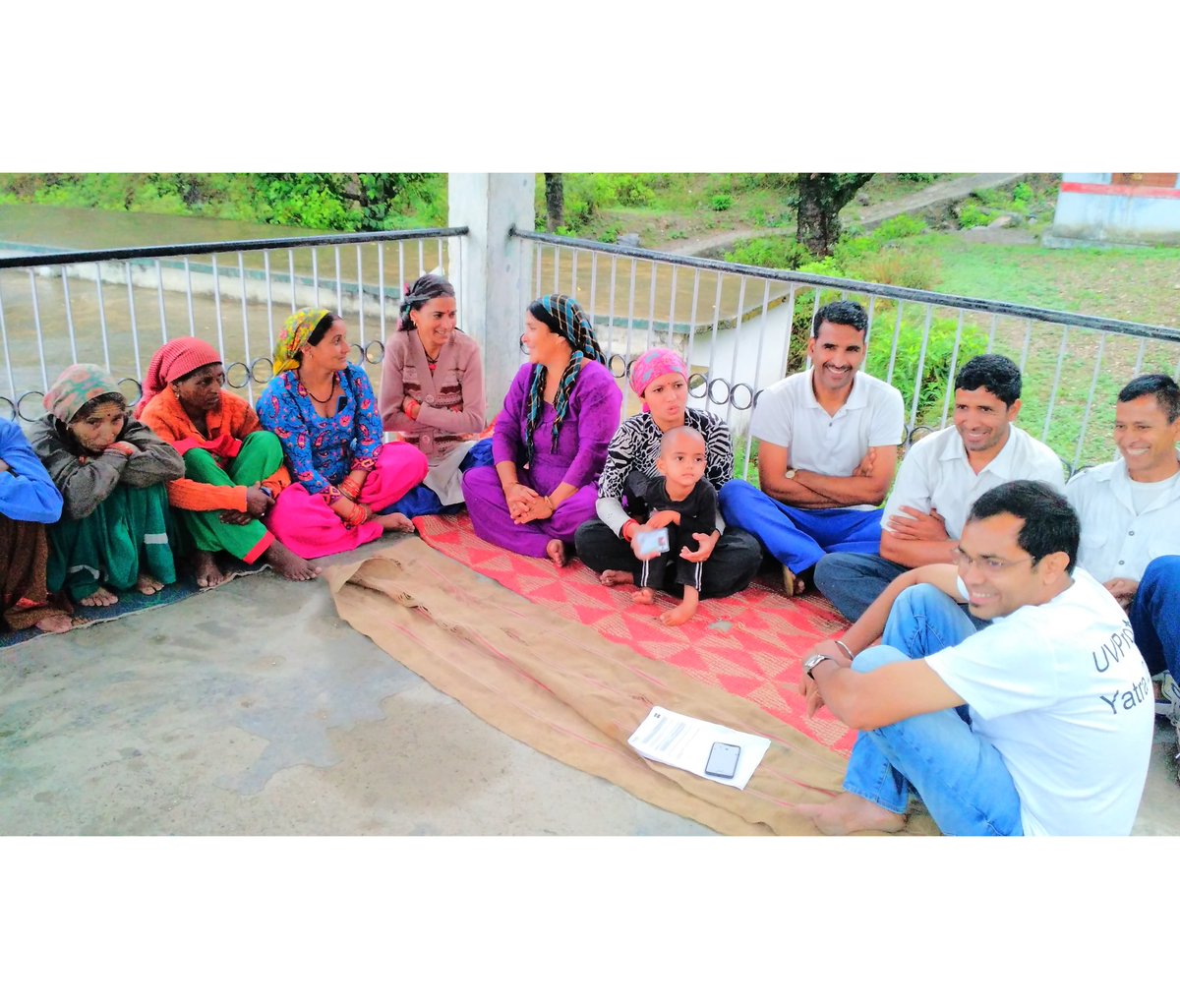 Aloka_VP's tweet photo. When it comes to work, our Aloka's Programme Manager is a multi-tasker.
Dr. Premjeeth Moodbidri at work in our Aloka Yatra. https://t.co/24ZqPaX7PJ