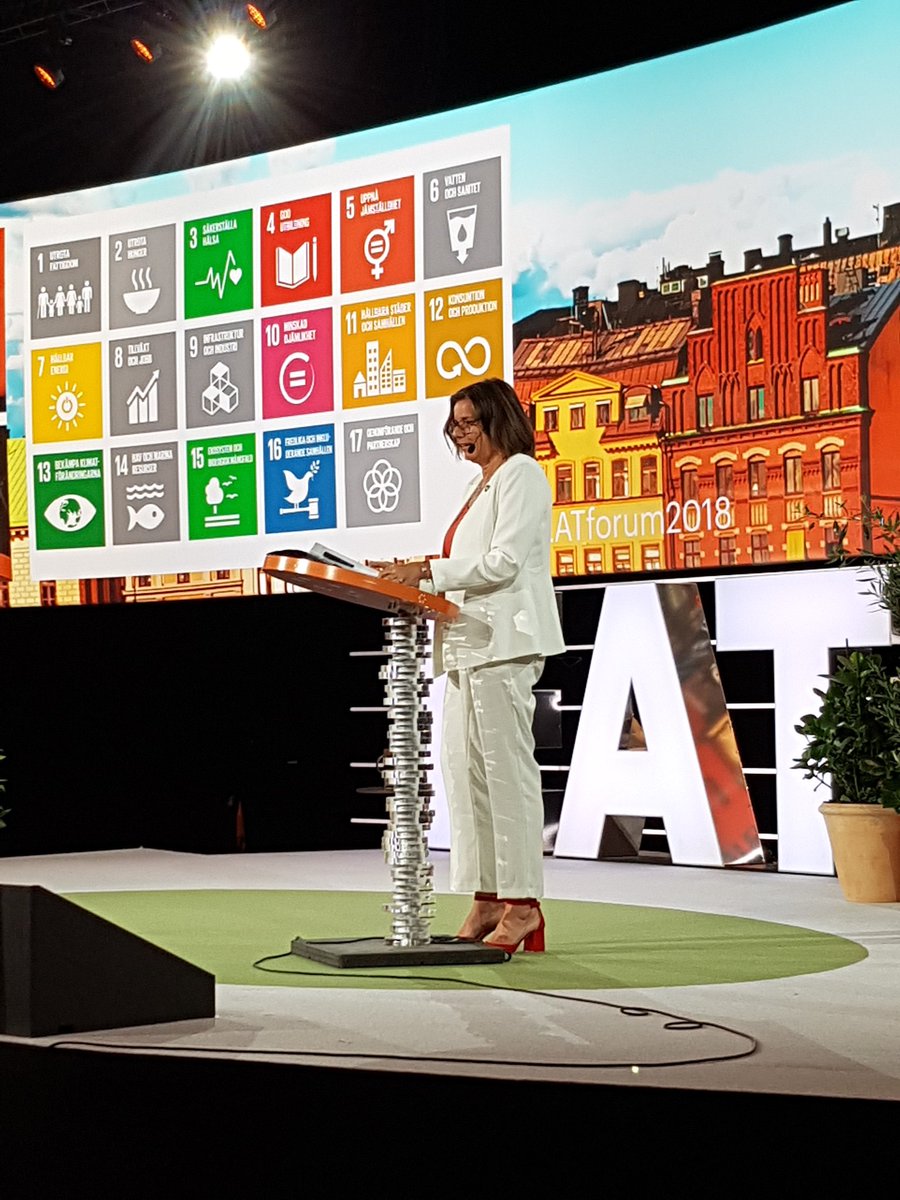 carlsmose's tweet photo. Taking on the greatest challenges of our time @EATforum #EATforum18 @Menigo #foodcanfixit https://t.co/rhAdfejh44