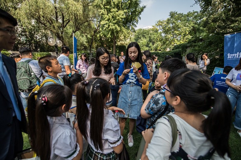 NLinChina's tweet photo. Yesterday, over 600 visitors joined us for our #OpenDay! A day filled with #sustainable #food and #fun. Thank you to all who made this possible: #Thirst, #YellowValleyCheese, #GungHo, #Farmers2Neighbours, #SharedHarvest, #Nuffic, #Bulkhouse, #GoZeroWaste. (Photos by Ricky Dong) https://t.co/YaRKaPkX8g