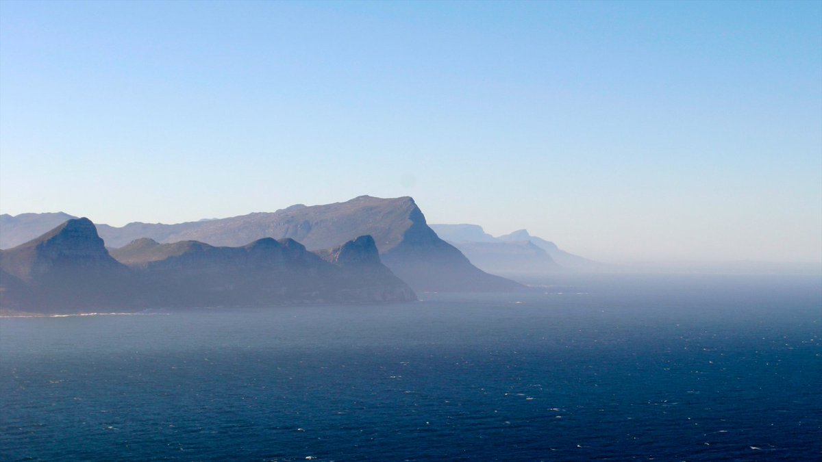 186DiaZ's tweet photo. May, 1488
We sighted land! We missed this on our way to the tip of Africa; glad I spotted it this time, tho! I’m gonna call it, “Cape of good Hope.” Because it fills me with hope that a sea passage straight to Asia is possible! #GodBlessedLuck
Maybe I will be able to go again? https://t.co/7YcRk0zpOv