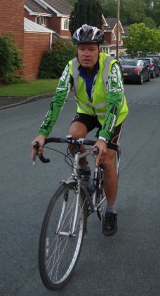 roadsafety's tweet photo. It's the start of National Bike Week, lovely weather for riding. If you are not please keep an eye out for cyclists @sustrans @WeAreCyclingUK @BritishCycling @bbc5live @RoADARMer @IAMRoadSmart @MotoringAssist @LeedsCyclists https://t.co/WGeg0J4b0m