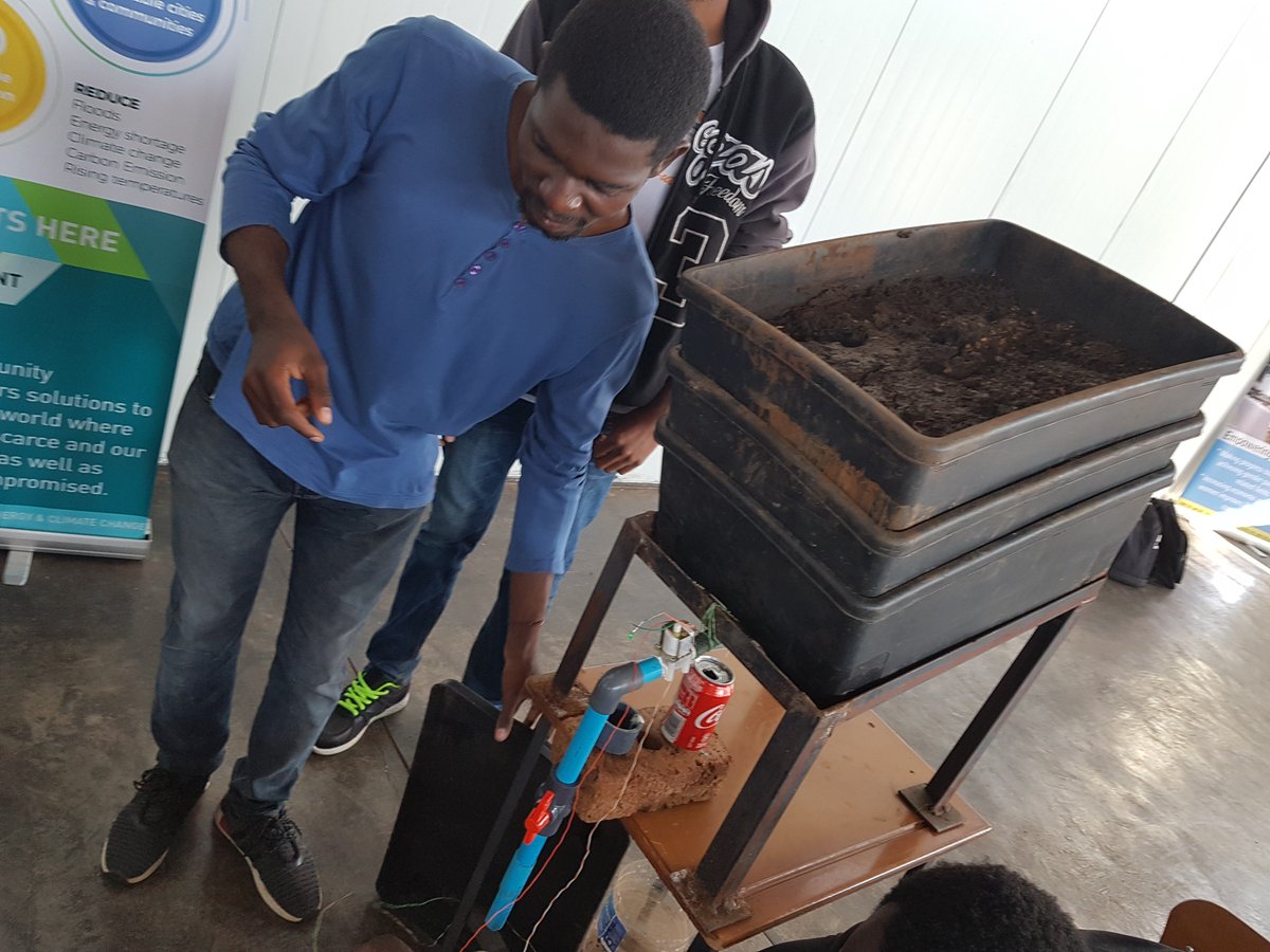 labhackathon's tweet photo. All our #LabHackZim teams did a fantastic job designing and building frugal and reproducible lab equipment. Congratulations to the winning teams and well done to everyone! @CompSciOxford @InSIS @cyberCDT @jasonnurse @rosenthalshons @UniofOxford https://t.co/yE9jEvEFqQ