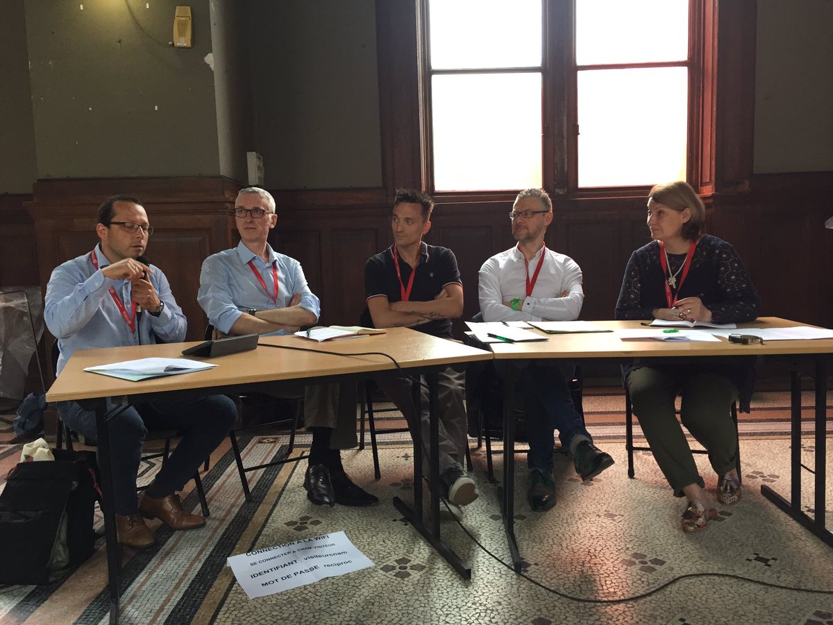 MarieCarignan's tweet photo. Plénière "Ce que la pratique fait à la recherche en communication organisationnelle" #resiproc avec @acoutant @elise_maas @jcdblog @comNchange et Vincent Brulois https://t.co/K7Mk4gM94R