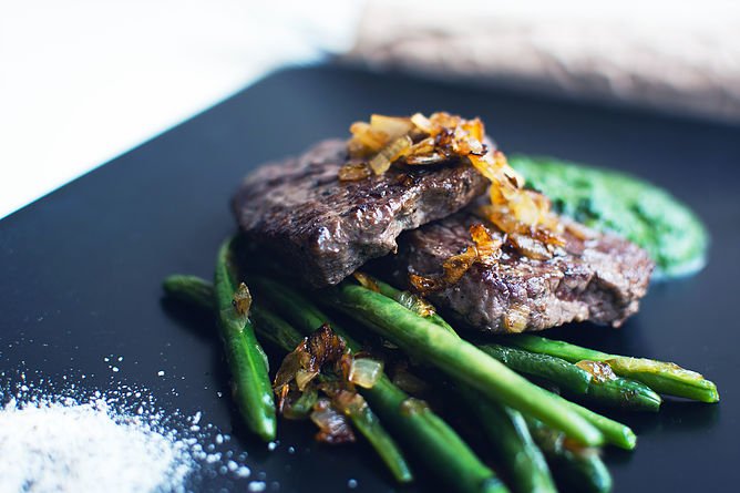 health_magazine's tweet image. What are the facts about meat and how much should we be eating? @meatadvisory @buyacow #healthyeatingweek health-magazine.co.uk/single-post/20…