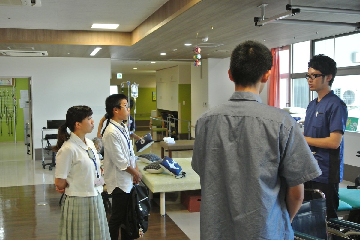 久留米リハビリテーション学院 公式 18第3回オープンキャンパス開催 今回は 年に一度の病院職場見学オープンキャンパス 当日の様子をブログにupしています T Co Cgz1mzzcwk くるリハ リハビリ 理学療法士 作業療法士 Pt Ot