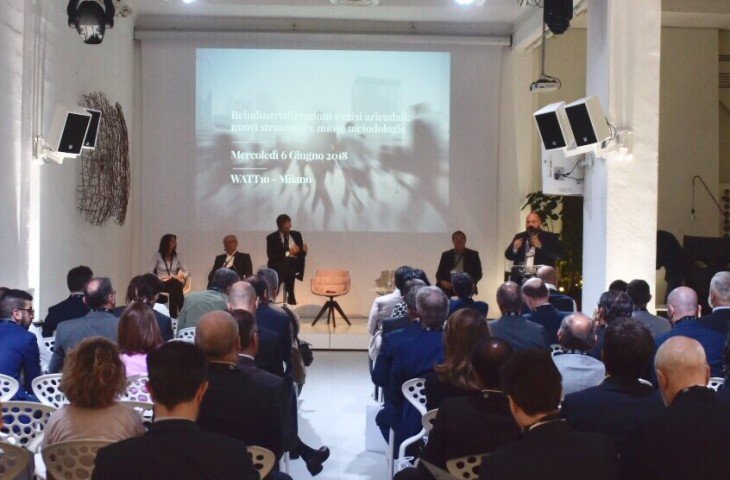 MeccanicaAutoma's tweet photo. In aumento i posti di lavoro creati dalla #reindustrializzazione @MinSviluppo #UGV
 ------------>  https://t.co/WcM0L85MA8 https://t.co/pPJiRqIvPJ