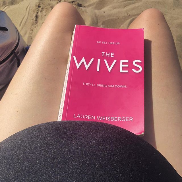 MrsGiFletcher's tweet photo. At the beach pregnant with a broken toe. Safe to say I’m pretty rubbish at running around after the kids today. BUT I have managed to finish THE WIVES by Lauren Weisberger. LOVED IT! Xx https://t.co/ugZLLZkjBC https://t.co/qzFJ6x5jIJ
