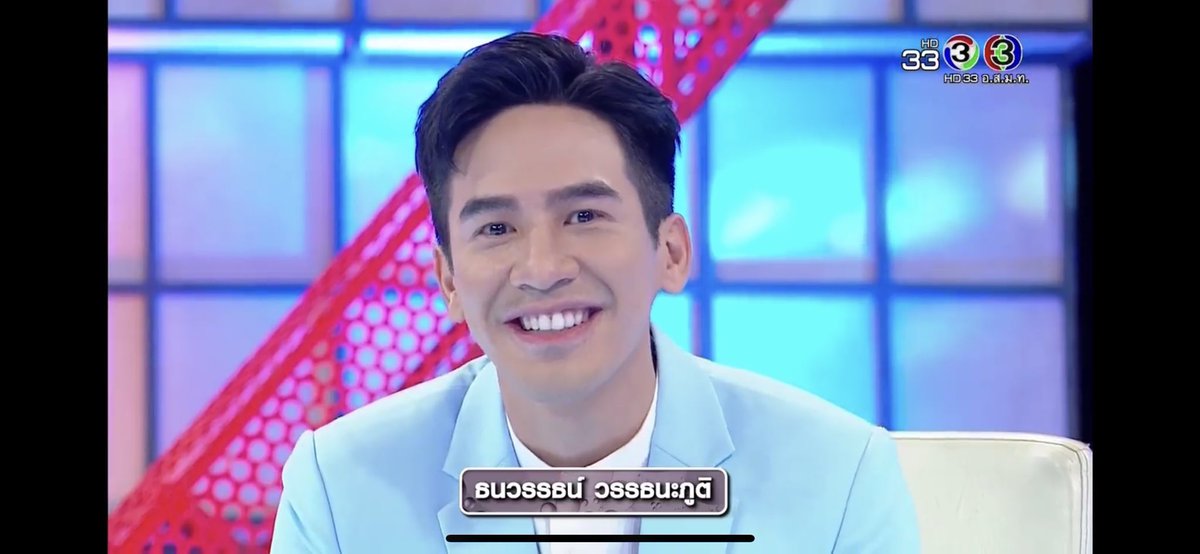 fahbarbiediary's tweet photo. สรุป
-พี่โป๊ปหล่อมาก 
-แม่พี่โป๊ปเป็นคนตลก 
-พี่โป๊ปจะรักษาศีล5ให้ครบ 
-พี่โป๊ปคือคนที่เข้าใจสัจธรรมชีวิต ไม่คาดหวังอะไรมาก 
-พี่โป๊ปเป็นคนดี ชอบช่วยเหลือเด็กๆ 
-สุดท้าย อุดหนุน #กันแดดพี่โป๊ป กันเยอะๆนะ อันนี้พี่โป๊ปไม่ได้พูด พูดเอง🤣

#TodayshowWithPope
#กันแดดที่โป๊ปรัก
#MANA https://t.co/UrHIEBplTC