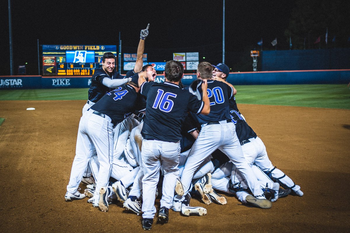 You weren't dreaming.

WE'RE GOING TO OMAHA!!!

#DaWgStrong