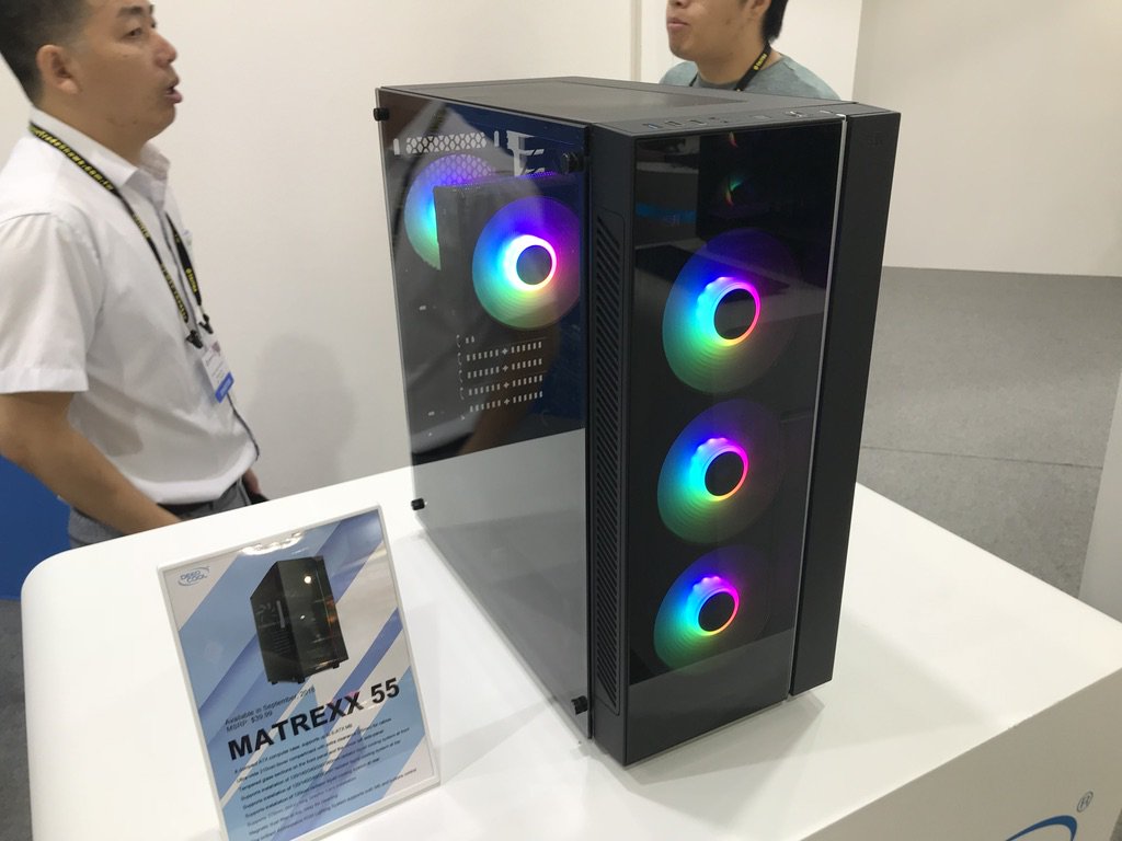 cowcotland's tweet photo. #Computex2018 : boitiers #Matrexx par #Deepcool, pas chers et bien Γ©quipΓ©s https://t.co/lVbxxoP8GP https://t.co/guXD7JUzFM
