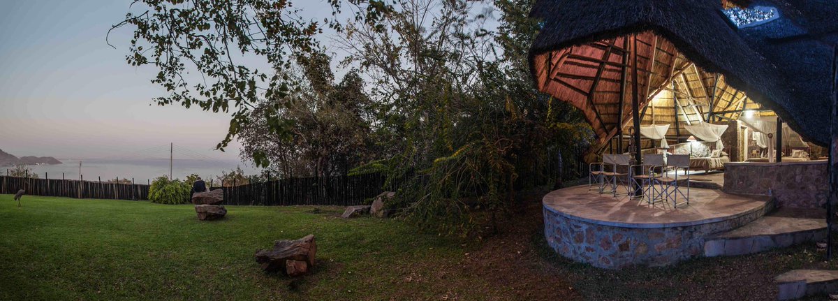 Destination_Zim's tweet photo. #HornbillLodge https://t.co/6szC40q4V7- Small intimate lodge situated at the top of #MicaPoint hill #Kariba #VisitZimbabwe https://t.co/4ftQOTutsm