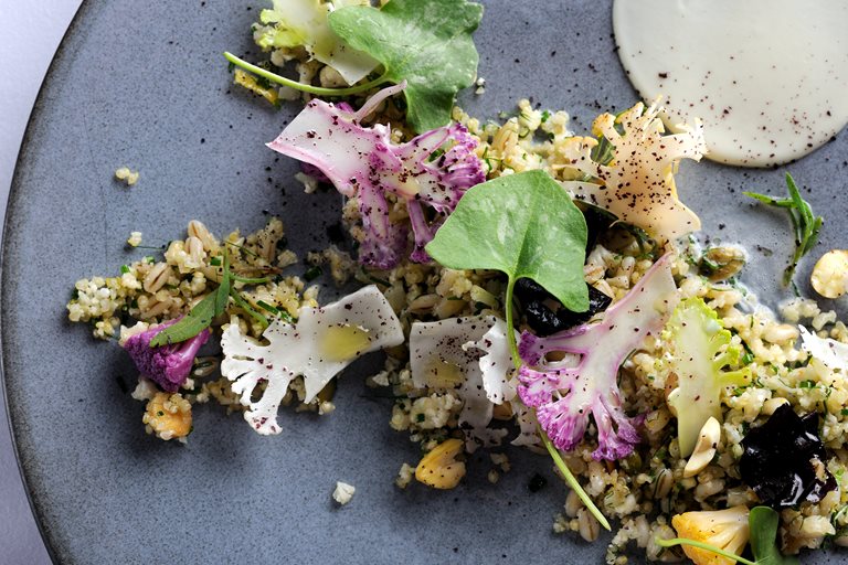 TextureLondon's tweet photo. This deconstructed cauliflower recipe is all about colour and texture. Romanesco broccoli is actually a form of cauliflower with a fractured texture. Both romanesco and cauliflower shine brilliantly in Agnar Sverrison's intriguing starter. https://t.co/LGmFbZ5ADj