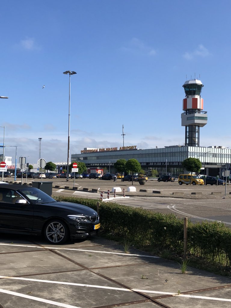 Michelle_Pronk's tweet photo. Work with a view ✈️ @YachtNL #YachtRotterdam https://t.co/cGxrtE0VhL