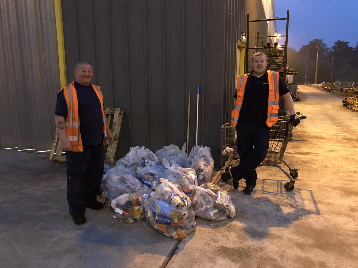 Ianchaz's tweet photo. @MCRMetrolink Rubbish that was cleaned off the trams last evening (park life) by our night cleaning guys #ISSTEAM https://t.co/SEvfz0xB06